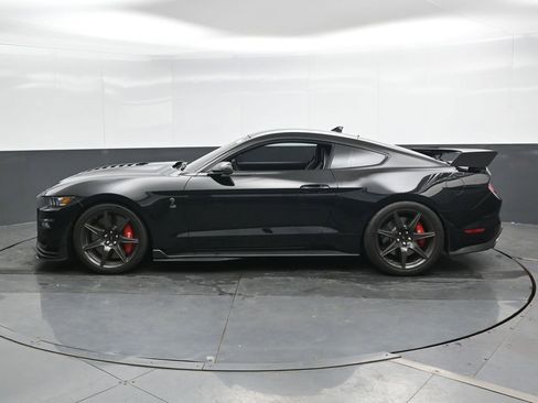 Used 2020 Ford Mustang Shelby GT500 w/ Carbon Fiber Track Pack RWD image 8