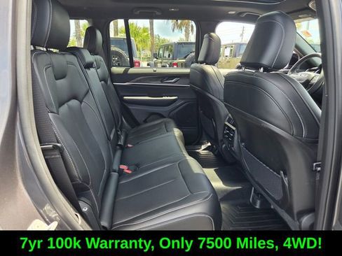 Certified 2025 Jeep Grand Cherokee Limited w/ Luxury Tech Group II AWD/4WD image 16