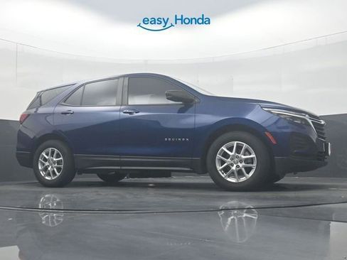 Used 2022 Chevrolet Equinox LS FWD image 27