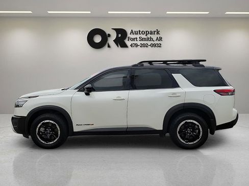 Used 2024 Nissan Pathfinder Rock Creek AWD/4WD image 3