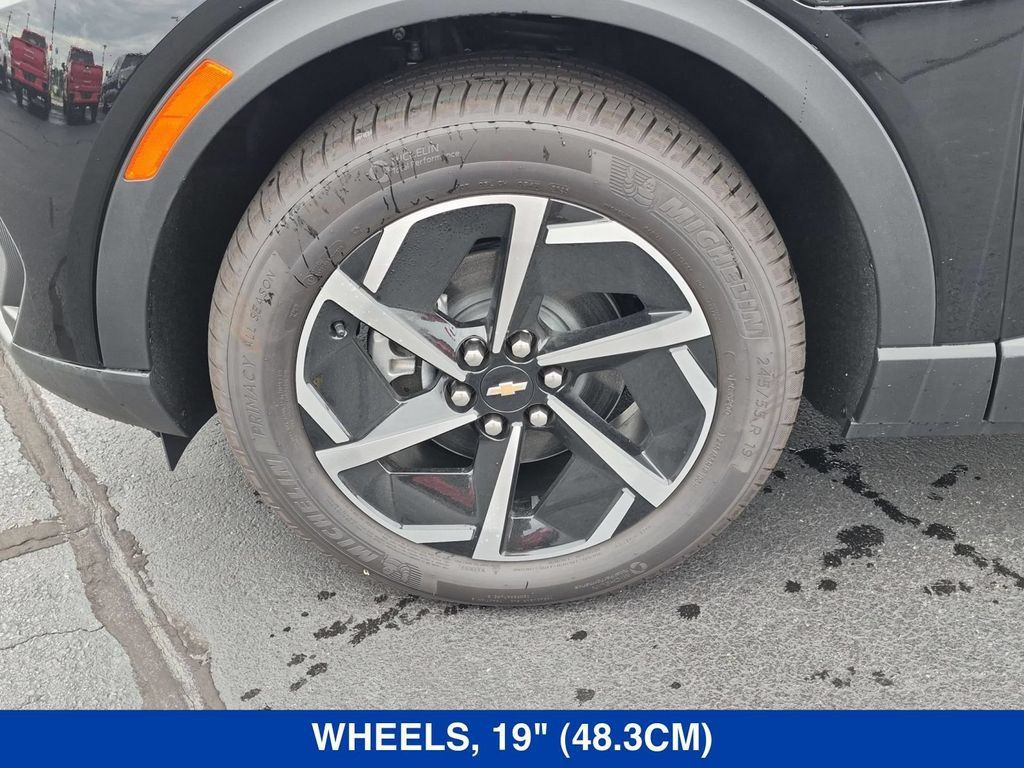 New 2026 Chevrolet Equinox EV LT AWD/4WD image 9