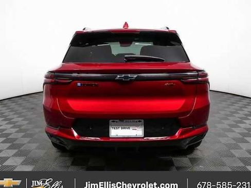 New 2025 Chevrolet Equinox EV RS image 25
