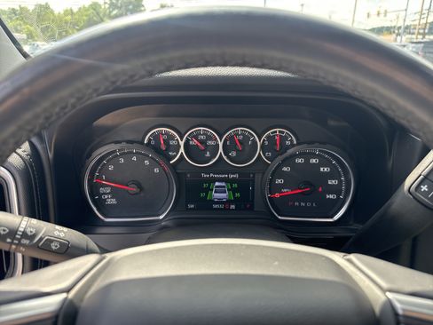 Used 2021 Chevrolet Silverado 1500 LT Trail Boss w/ Convenience Package II AWD/4WD image 20
