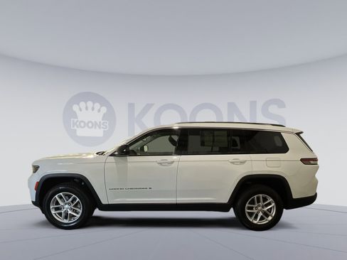 Used 2023 Jeep Grand Cherokee L Laredo AWD/4WD image 7