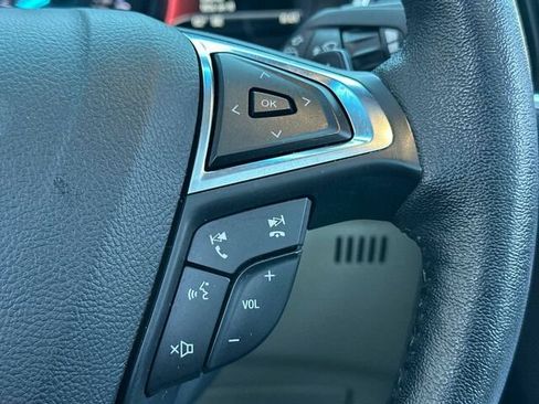 Used 2020 Ford Edge Titanium w/ Equipment Group 301A AWD/4WD image 31