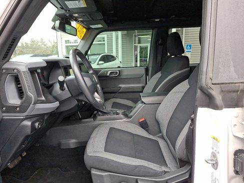 Used 2021 Ford Bronco Big Bend w/ Sasquatch Package image 14