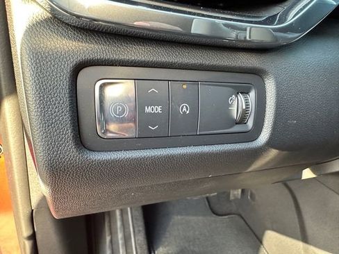 New 2025 GMC Acadia Elevation w/ Elevation Premium Package image 28