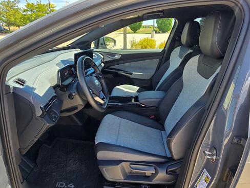 Used 2024 Volkswagen ID.4 2WD image 12