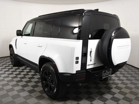 New 2026 Land Rover Defender 110 S AWD/4WD image 4