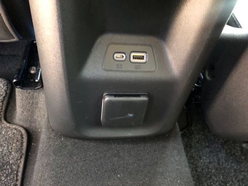 Used 2023 Buick Envision Avenir FWD image 23
