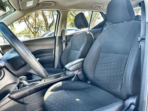 Used 2023 Nissan Kicks SV image 13