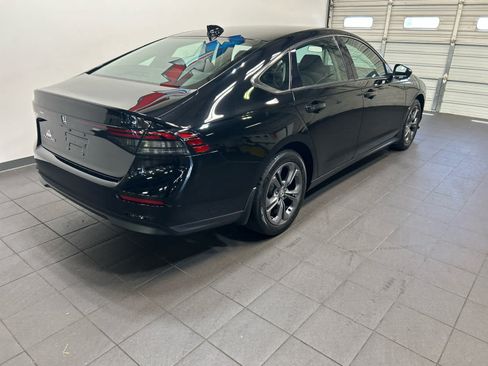 Used 2023 Honda Accord EX image 3