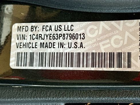 Used 2023 Jeep Grand Cherokee Summit w/ Advanced Protech Group IV AWD/4WD image 32