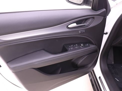 Certified 2024 Alfa Romeo Stelvio Veloce AWD/4WD image 12