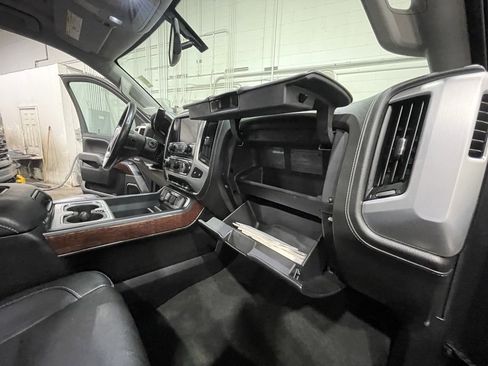 Used 2016 GMC Sierra 2500 SLT w/ Snow Plow Prep Package image 27