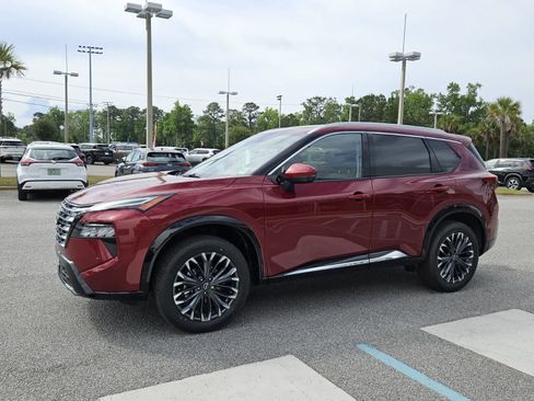 New 2026 Nissan Rogue Platinum AWD/4WD image 2