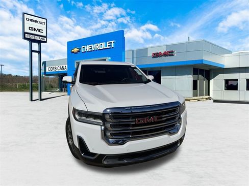 Used 2023 GMC Acadia SLE image 1