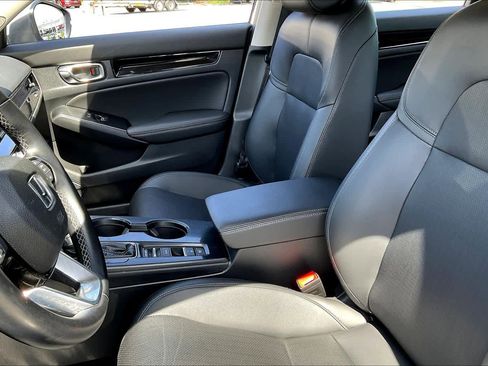 Used 2022 Honda Civic Touring image 8