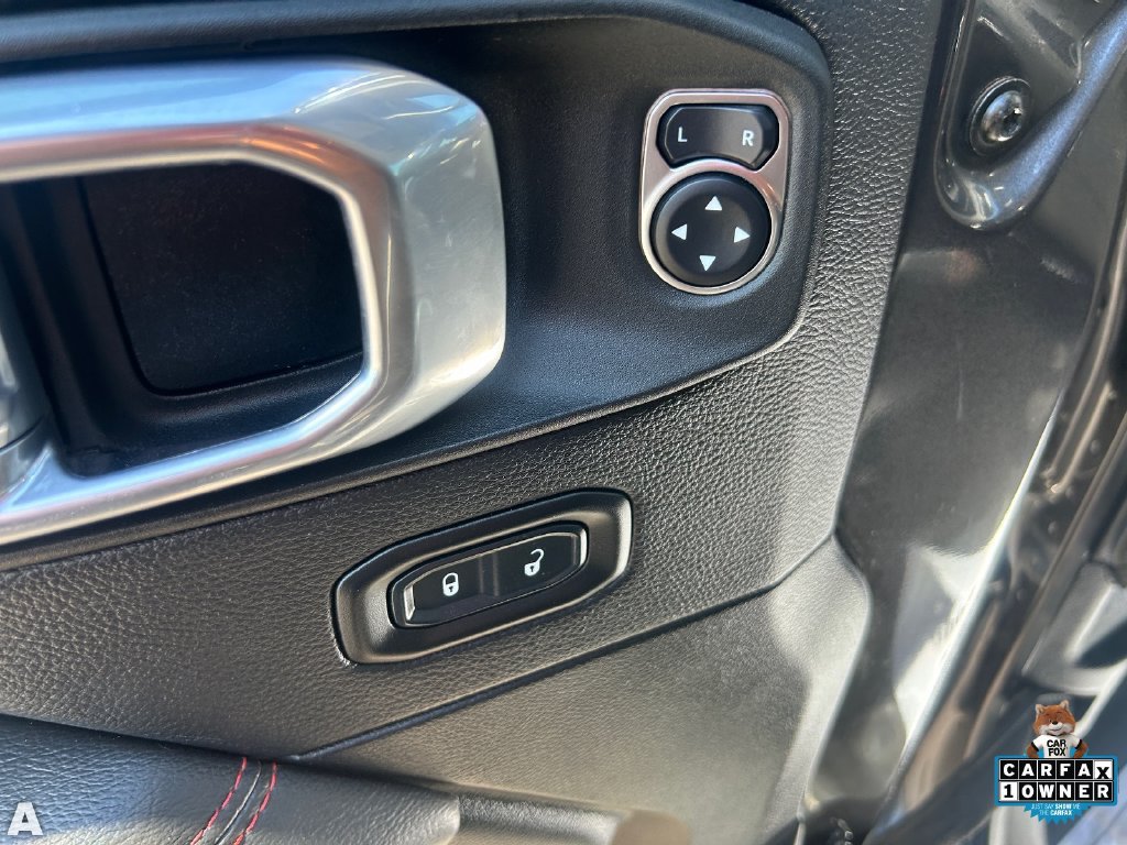Used 2022 Jeep Gladiator Rubicon w/ LED Lighting Group AWD/4WD image 18