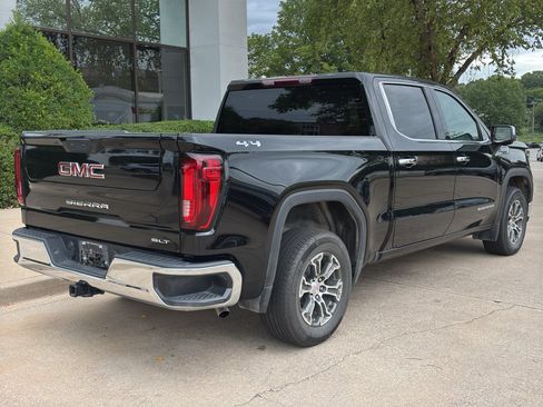 Used 2025 GMC Sierra 1500 SLT AWD/4WD image 8