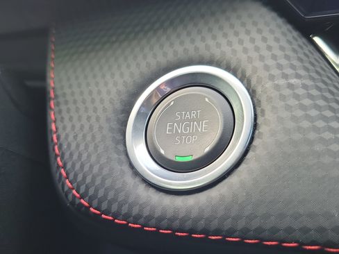 Used 2026 Chevrolet Equinox RS w/ Safety and Technology Package FWD image 30