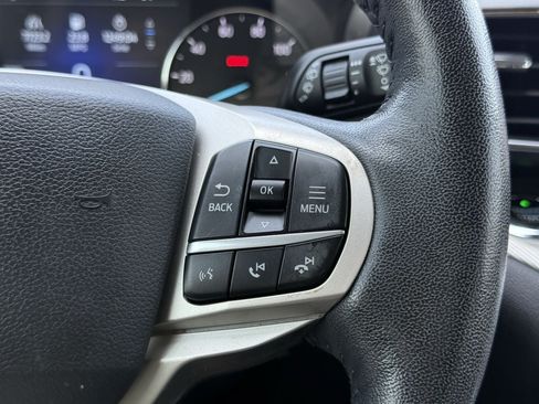 Certified 2021 Ford Explorer XLT w/ Equipment Group 202A RWD image 14