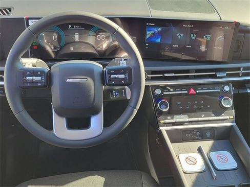 New 2026 Hyundai Santa Fe SE image 4