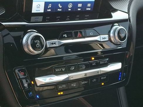 Used 2022 Ford Explorer ST w/ Equipment Group 401A AWD/4WD image 18