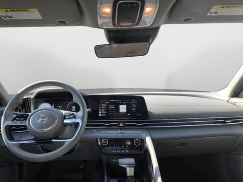 Used 2024 Hyundai Elantra SEL image 34
