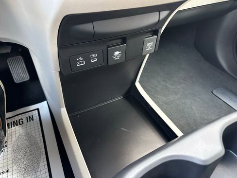 New 2026 Honda Odyssey Touring image 23
