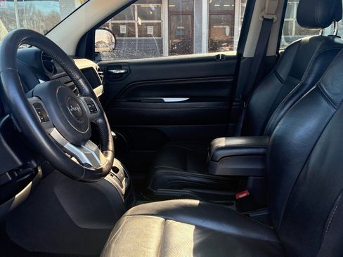 Used 2017 Jeep Compass High Altitude image 9