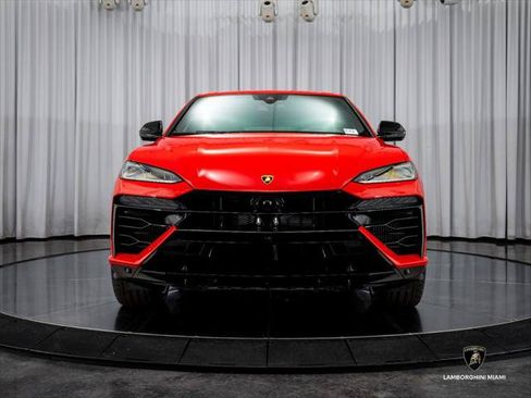 Used 2025 Lamborghini Urus SE AWD/4WD image 2
