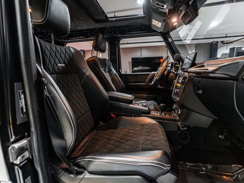 Used 2018 Mercedes-Benz G 550 Squared image 25