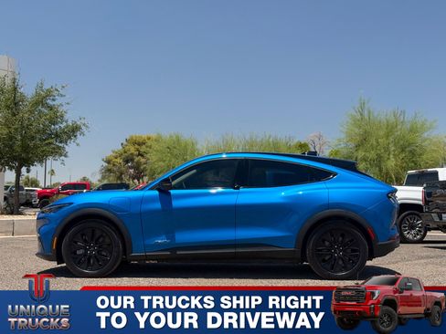 Used 2025 Ford Mustang Mach-E Select RWD image 8