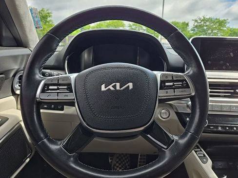 Certified 2022 Kia Telluride SX w/ SX Prestige Package AWD/4WD image 12