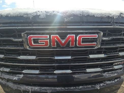 Used 2024 GMC Sierra 2500 AT4 w/ AT4 Preferred Package image 31