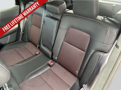 Used 2025 Nissan Kicks SR AWD/4WD image 21