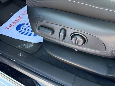 Used 2024 Chevrolet Blazer LT image 20