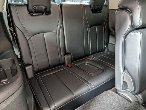 Used 2023 INFINITI QX60 Luxe w/ Performance Audio Package image 39