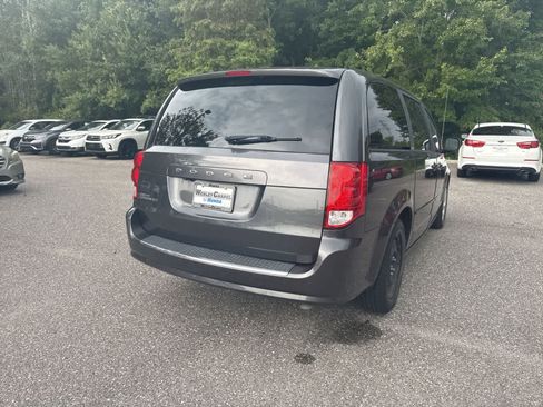 Used 2017 Dodge Grand Caravan SE w/ Power Window Group FWD image 6