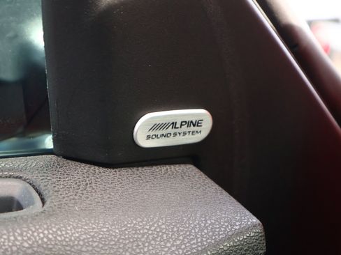 Used 2023 Dodge Charger SXT w/ Blacktop Package image 8