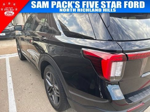 Used 2025 Ford Explorer ST w/ Sun And Sound Package AWD/4WD image 4