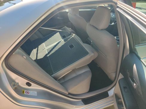 Used 2014 Toyota Camry LE FWD image 16