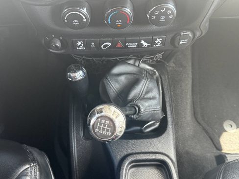 Used 2016 Jeep Wrangler Sport w/ Quick Order Package 23S image 22