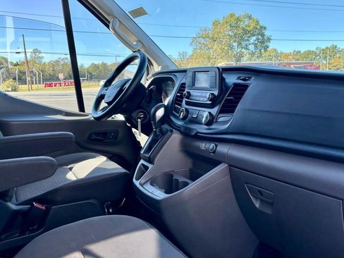 Used 2021 Ford Transit 350 XLT RWD image 10