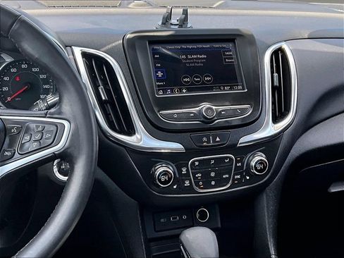 Used 2022 Chevrolet Equinox LT AWD/4WD image 11