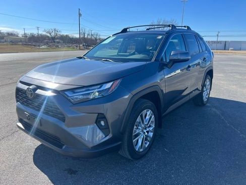 Used 2024 Toyota RAV4 XLE Premium image 1