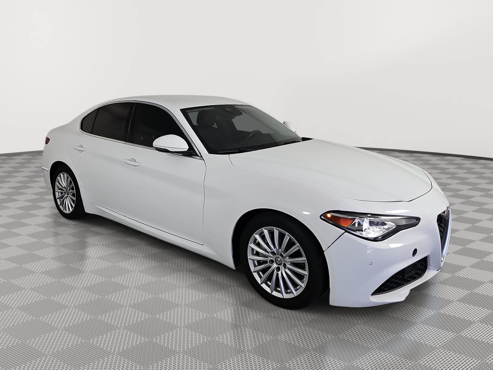 Used 2021 Alfa Romeo Giulia Sprint w/ Active Assist 1 Package RWD image 2
