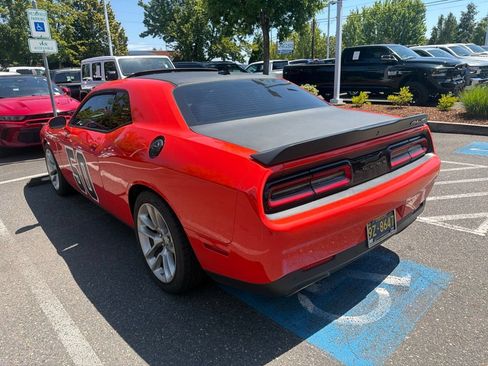 Used 2020 Dodge Challenger R/T RWD image 6
