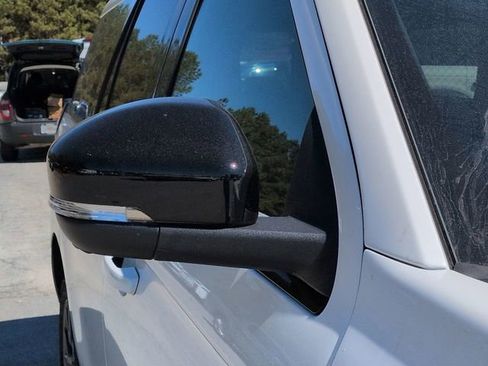 New 2025 Ford Expedition Platinum w/ Stealth Performance Package image 11